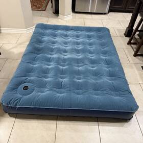 822503.1 Insta-bed Queen Air Blue Medium Firm Built-in Battery Operated Pump
