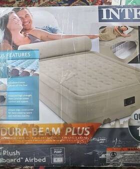 Intex 078257328284 Used Durabeam Headboard 18 In Queen Size Air Mattress With Built-in Pump Beige