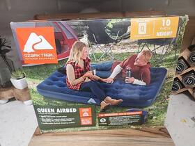 1167983usx23 Ozark Trail New Air Mattress Queen 80x60x10 Inch W Antimicrobial Coating In Box