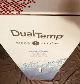 123733 Sleep Number Dual Temp Half Queen. New