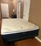 Dream Cloud Queen Size Bed Including Mattress, Remote Adjustable Base And Legs.. Fixed Price $800.00.