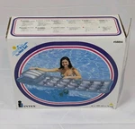 Vintage Intex The Wet Set Inflatable 18-POCKET Pool Suntanner Lounge Raft 1996. Fixed Price $10.00.