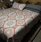 Craftmatic Adjustable Split King Size Bed With Comforter And Sheet Set. Fixed Price $350.00.