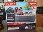 New Intex 20" Queen Dura-beam Deluxe Raised Air Bed Mattress With Internal Pump. Fixed Price $40.00.